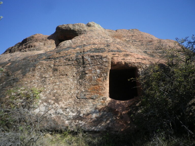 Cueva Mingolarrio Ujados 768x576