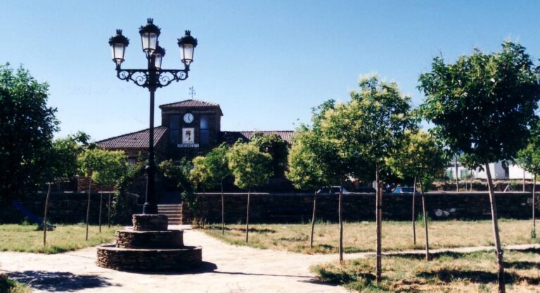 Villares de Jadraque 768x418