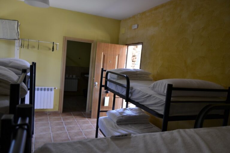 albergue barbatona 21 768x512