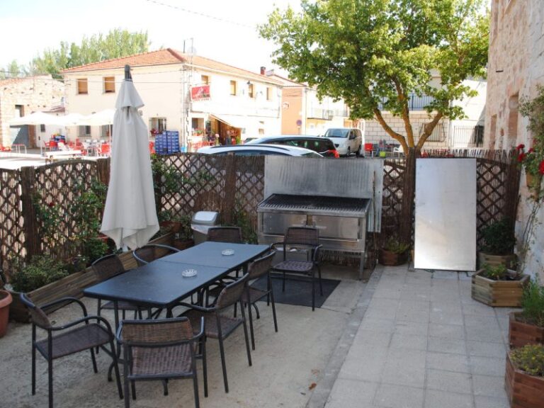 casa rural el rincon del boletus 8 terraza 768x576