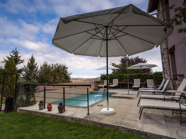 hotelcardamomo piscina a 768x576