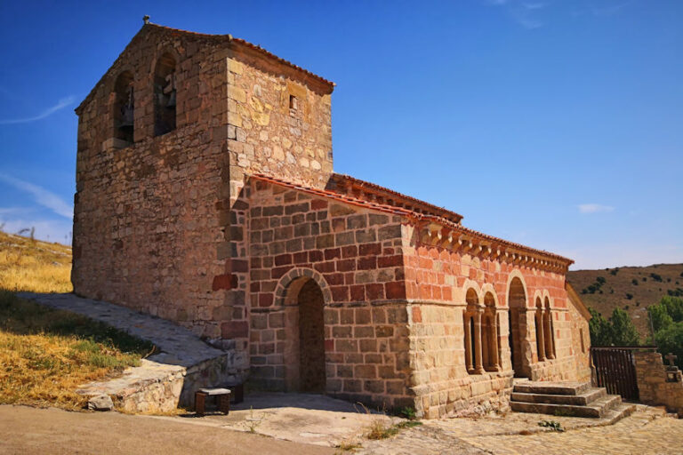 iglesia de san juan bautista de jodra del pinar 768x512